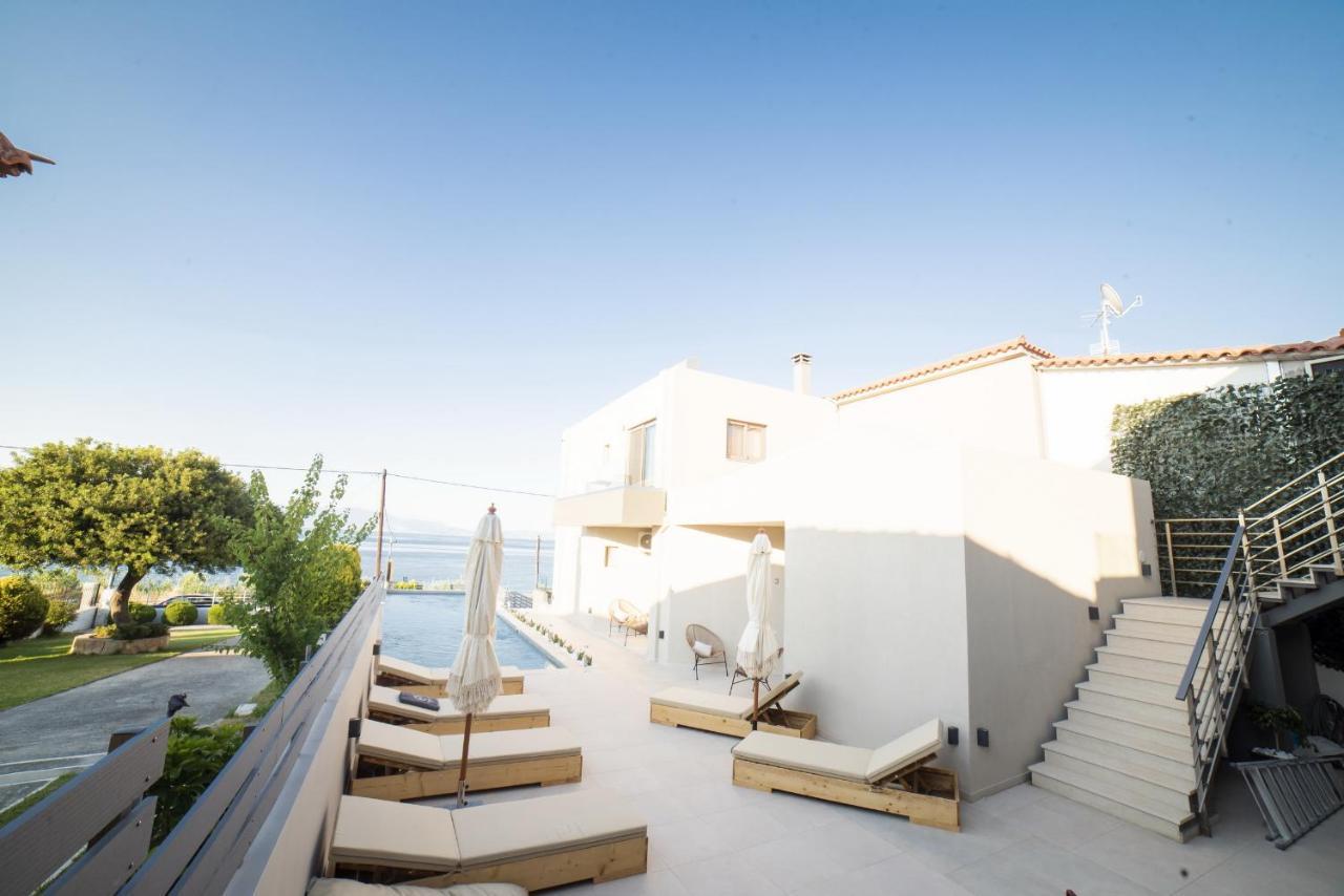 Theros Suites Dhiminio Exteriör bild