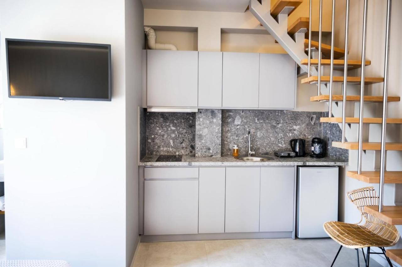 Theros Suites Dhiminio Exteriör bild