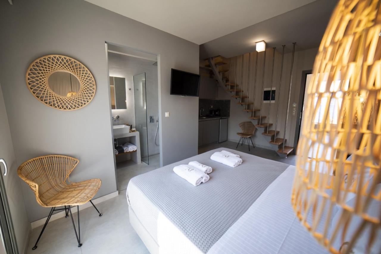 Theros Suites Dhiminio Exteriör bild