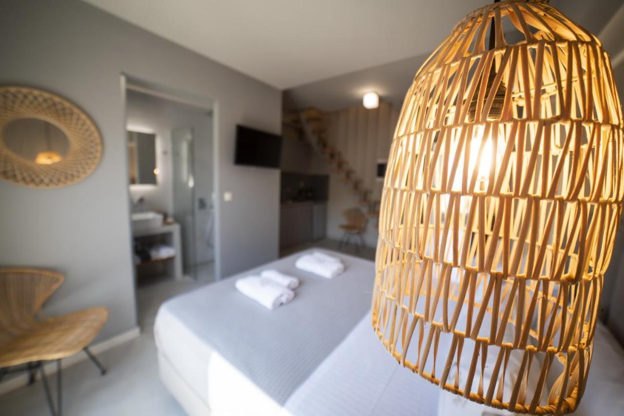 Theros Suites Dhiminio Exteriör bild